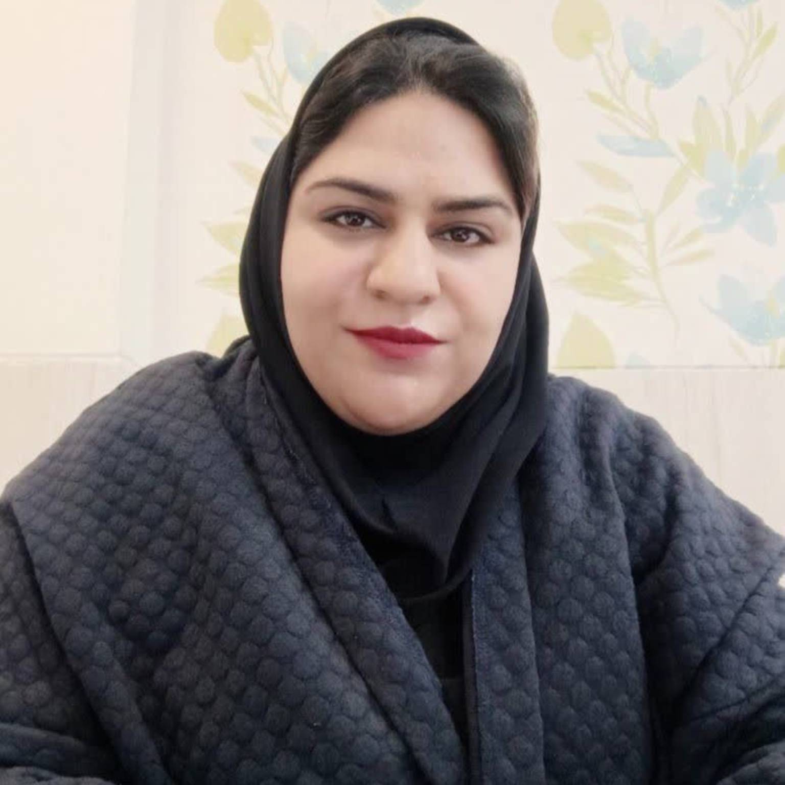  دکتر ندا سلمانی 